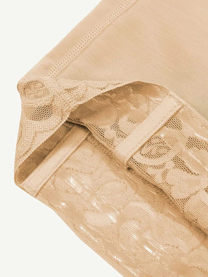Formé LaceLift™ Panty